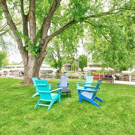 Boji Waterfront Retreat - Millers Bay Canals